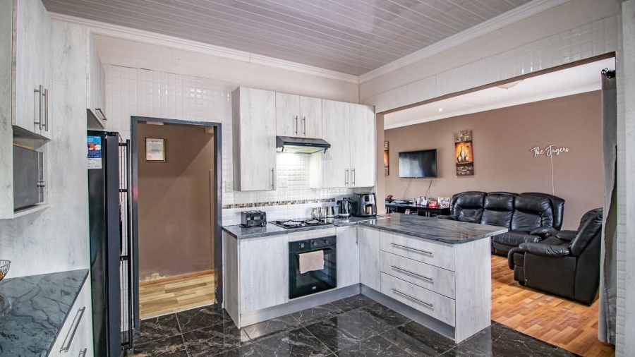 3 Bedroom Property for Sale in Amalinda Eastern Cape
